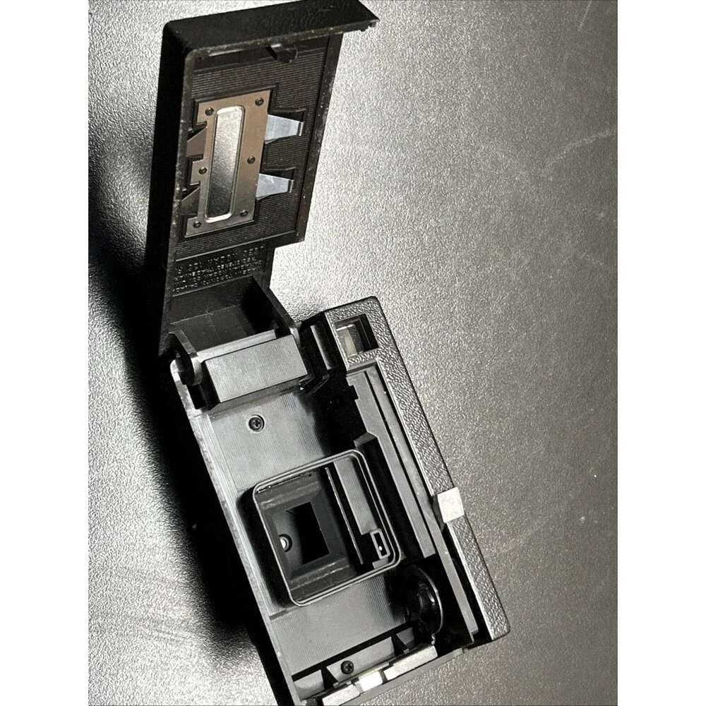 Vintage Kodak Instamatic X-15 Film Camera Black & Silver 1970's